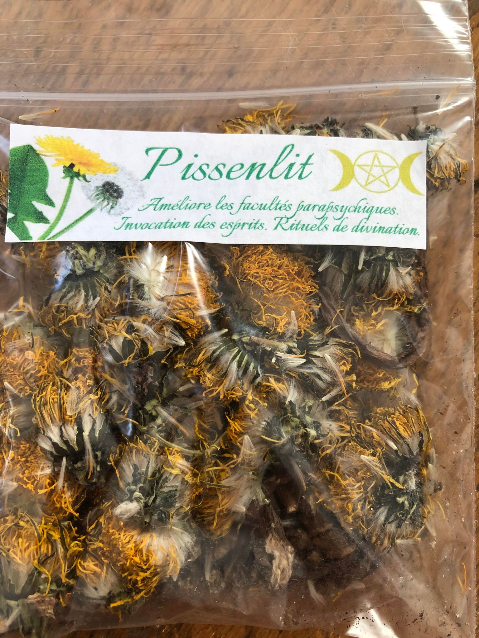 Pissenlit (feuilles, fleurs et racines)